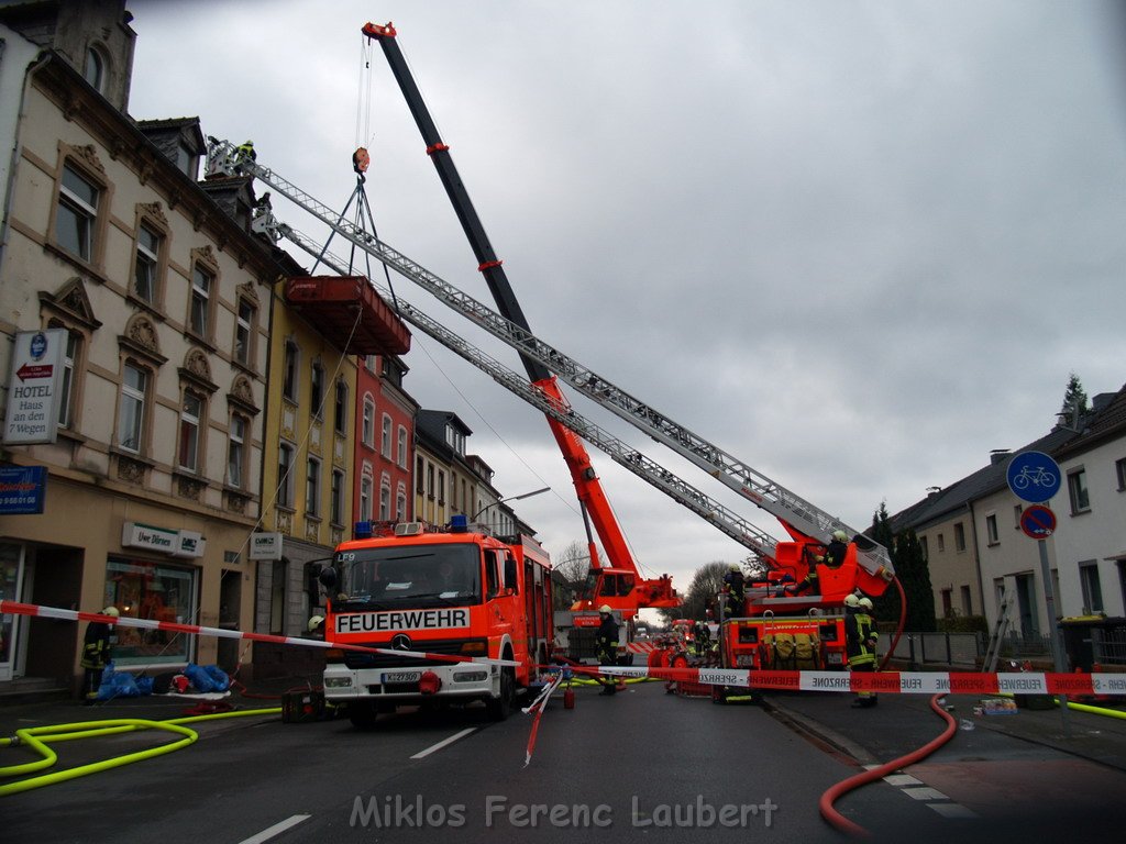 Brand Koeln Dellbrueck Bergisch Gladbacherstr   P600.JPG